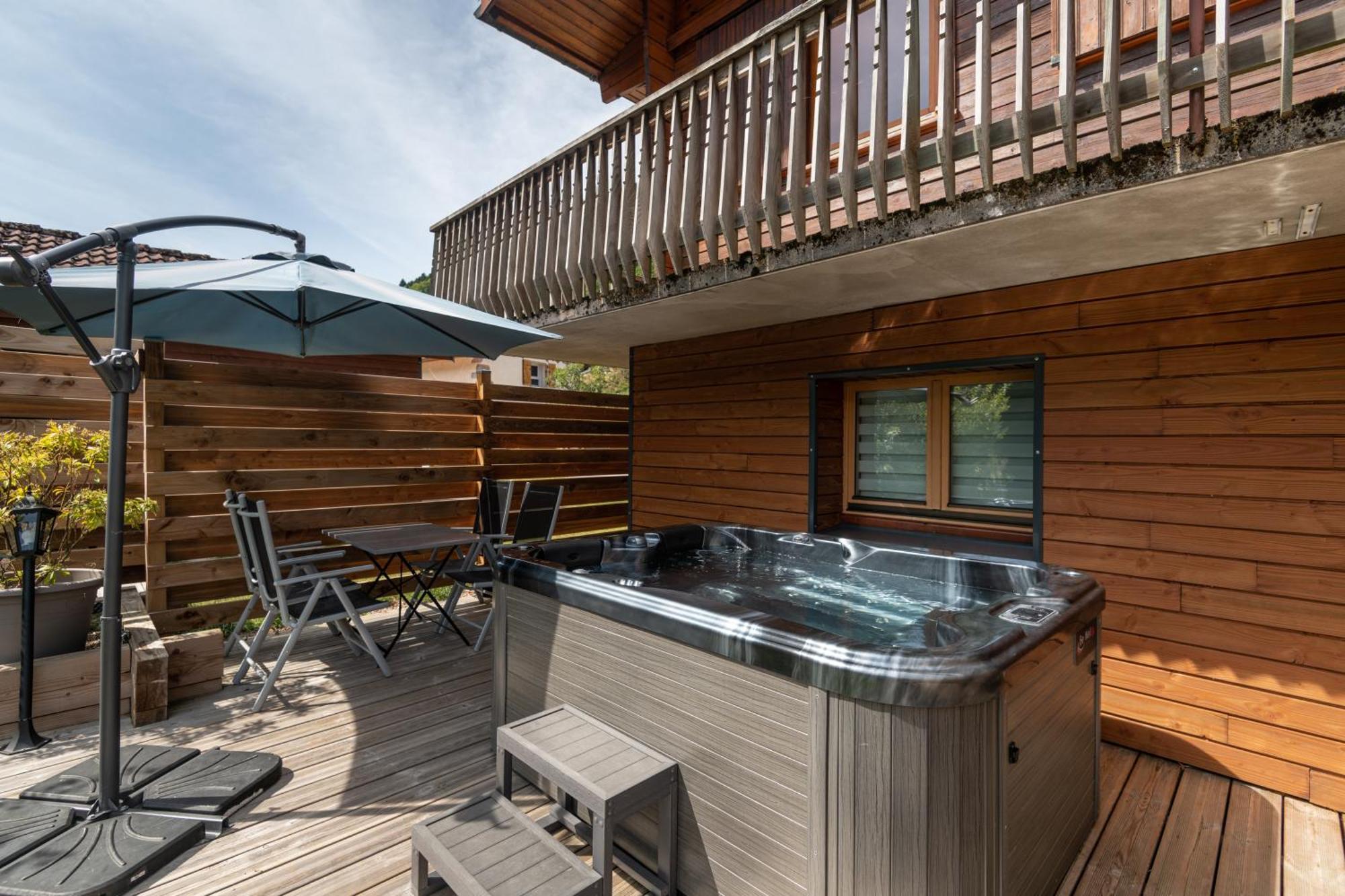 Du Bouchot & Jacuzzi Privatif Proximite Gerardmer & La Bresse Chalet