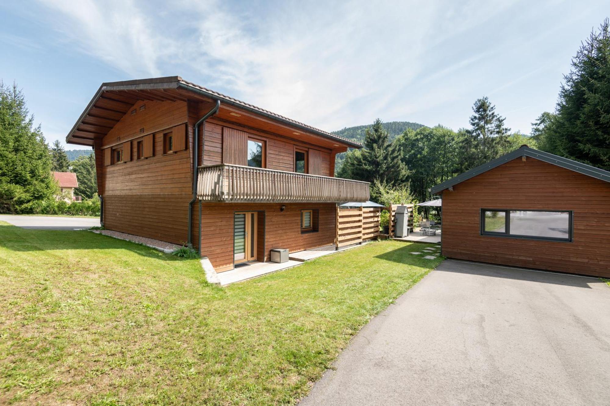 Du Bouchot & Jacuzzi Privatif Proximite Gerardmer & La Bresse