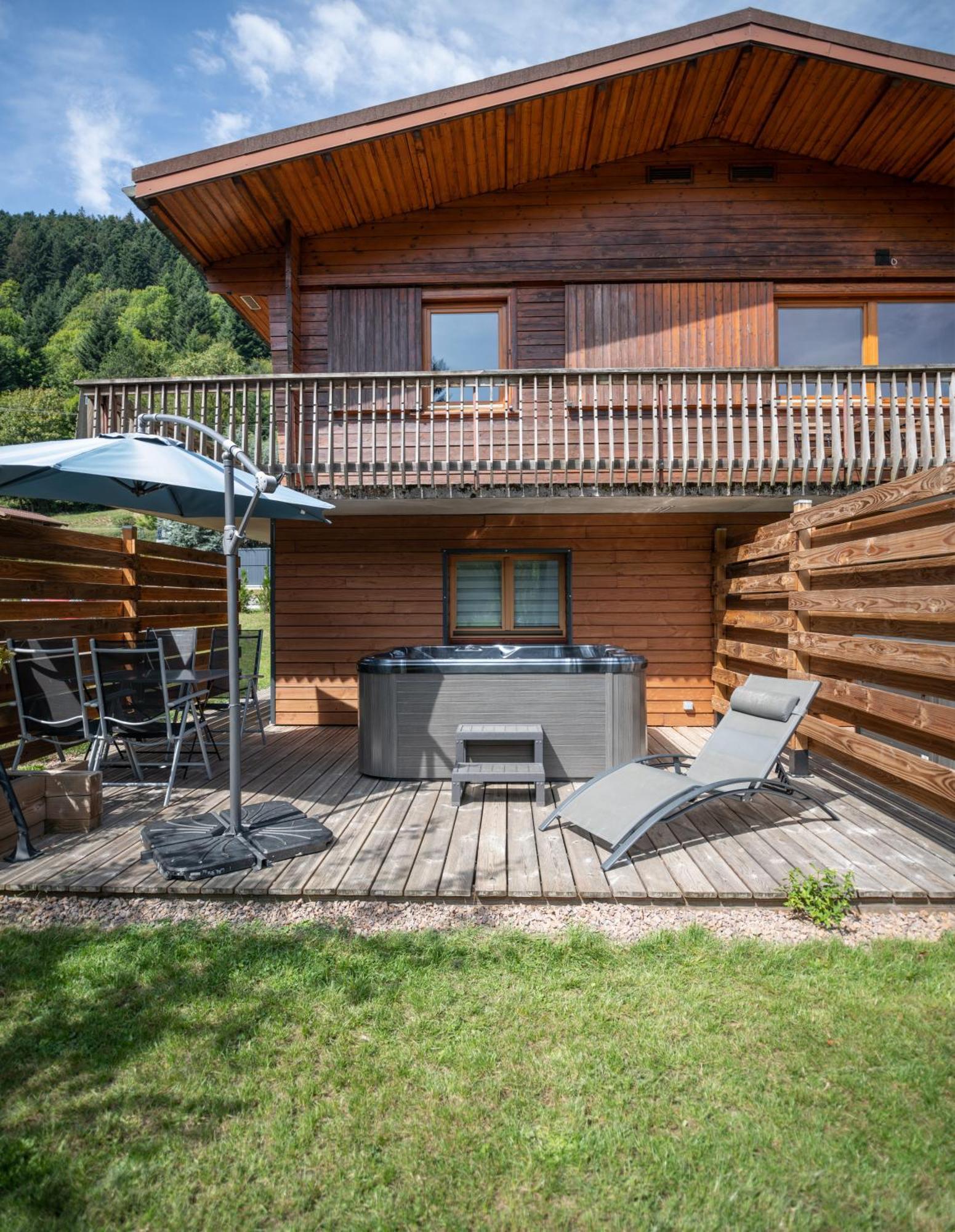 Du Bouchot & Jacuzzi Privatif Proximite Gerardmer & La Bresse Chalet Rochesson